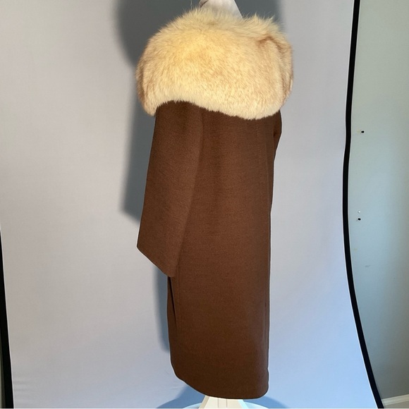 Vintage Ladies Sz 8ish Stevens Forstman Brown Wool Coat, Fox Collar - Picture 8 of 16
